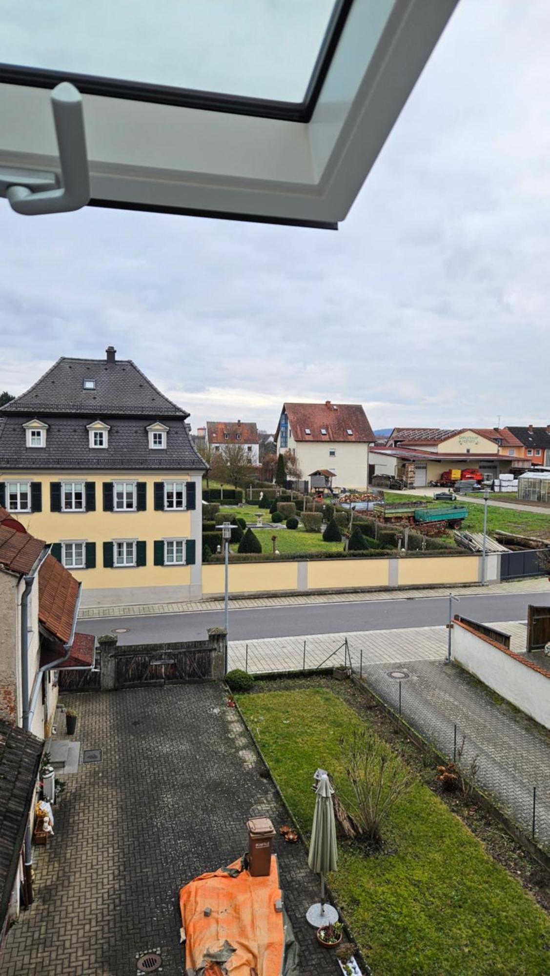 Ferienwohnung As5 Two Bamberg - Zentrale Lage Mit Parkplatz Hallstadt Ngoại thất bức ảnh